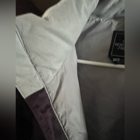 💕NWOT The North Face Womens Purple puffer/ down 550 jacket size large. - Picture 8 of 10